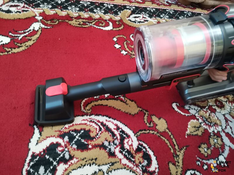 Deerma T50W убирает ковер
